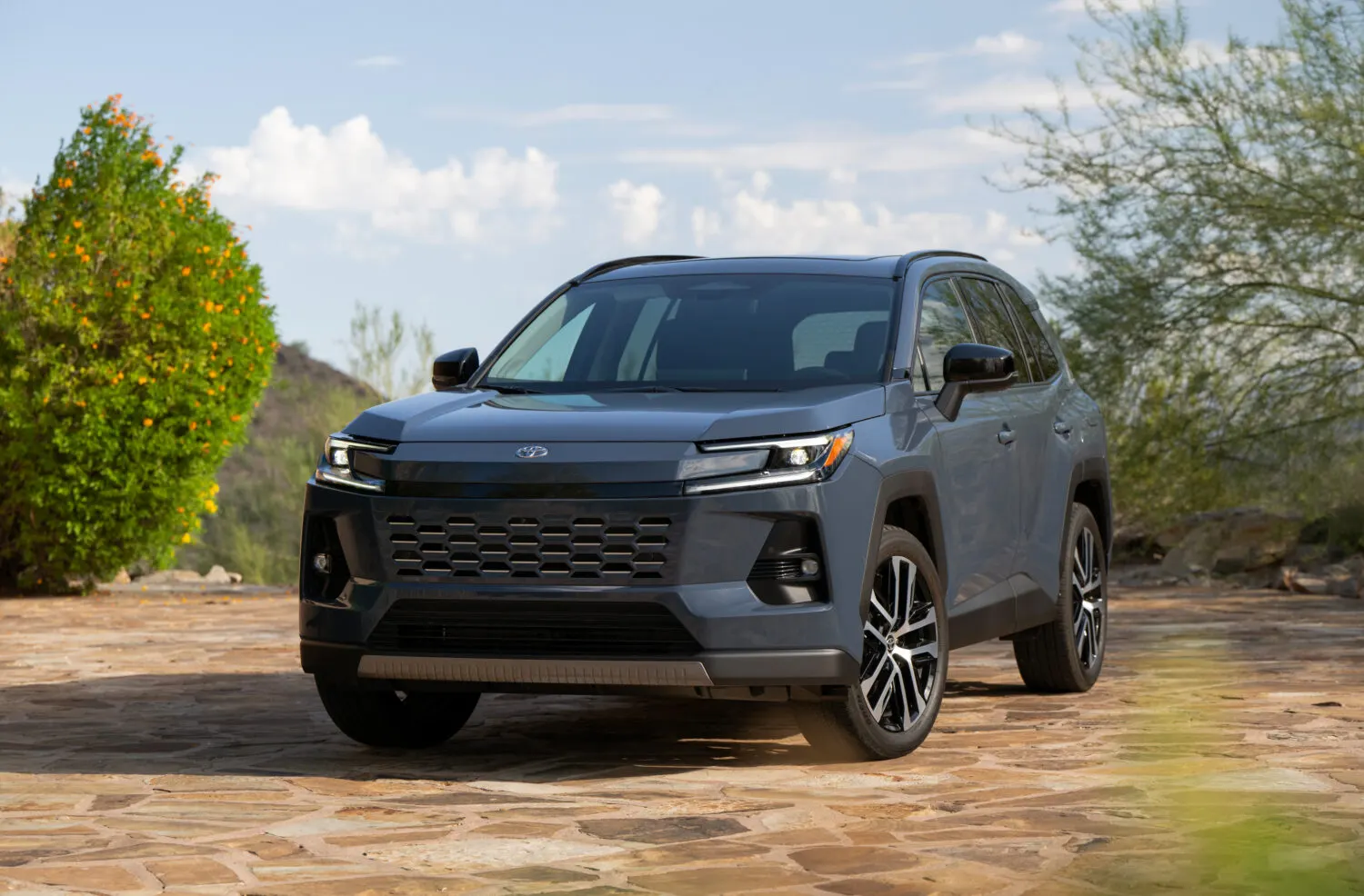2026 Toyota RAV4 2.0L Hybrid FWD Elite — front view and grille